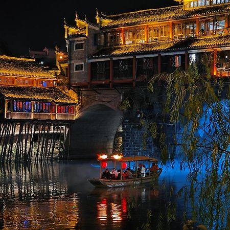 Fenghuang Memory Linjiang Inn Exteriér fotografie