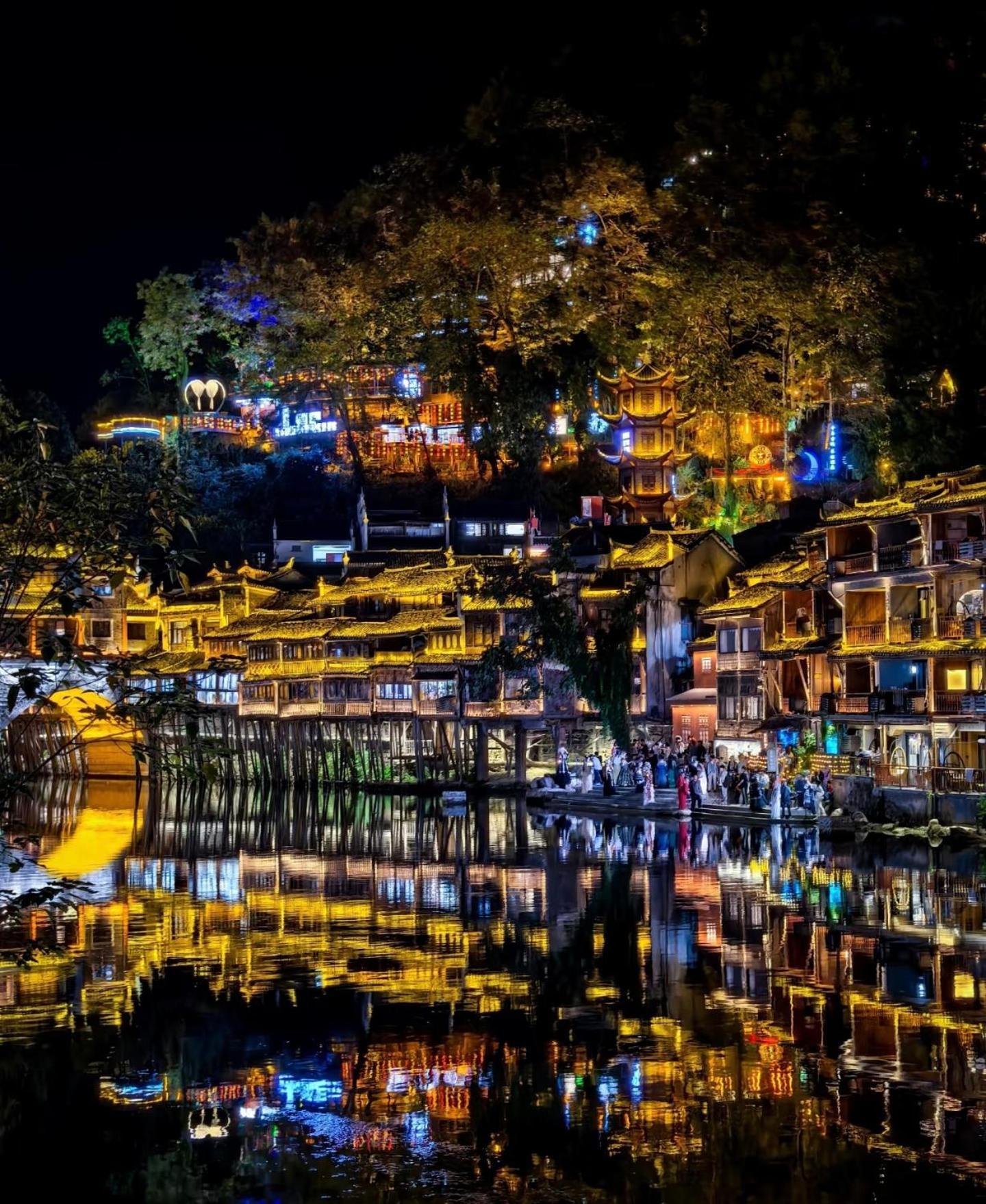 Fenghuang Memory Linjiang Inn Exteriér fotografie