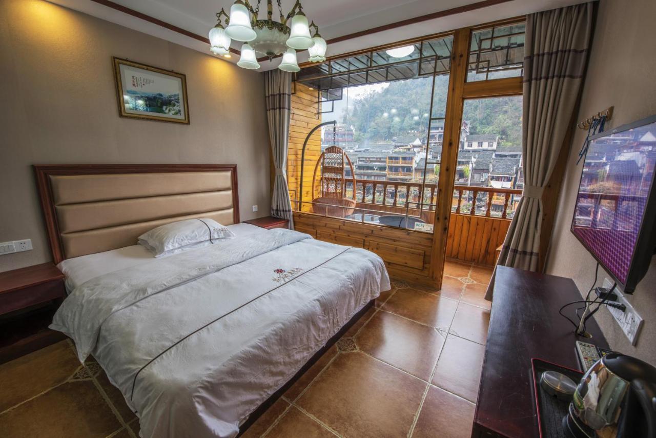 Fenghuang Memory Linjiang Inn Exteriér fotografie